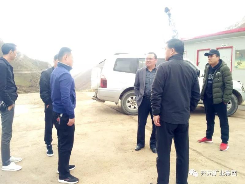 科學發(fā)展 統(tǒng)籌兼顧 穩(wěn)步生產│州、縣國土資源局領導赴興海銅鑫進行年檢