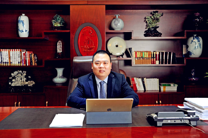 新時(shí)代，我們堅(jiān)定前行