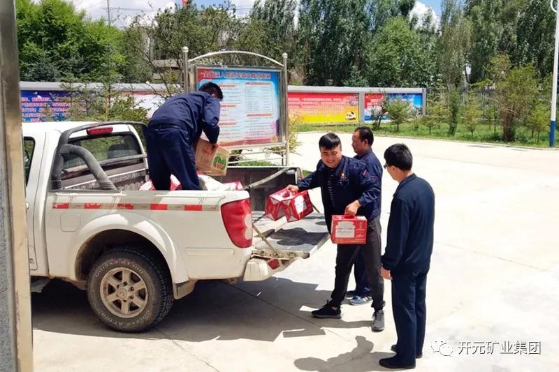 一家親│興海銅鑫慰問(wèn)部隊(duì)官兵，共話軍企團(tuán)結(jié)魚水情